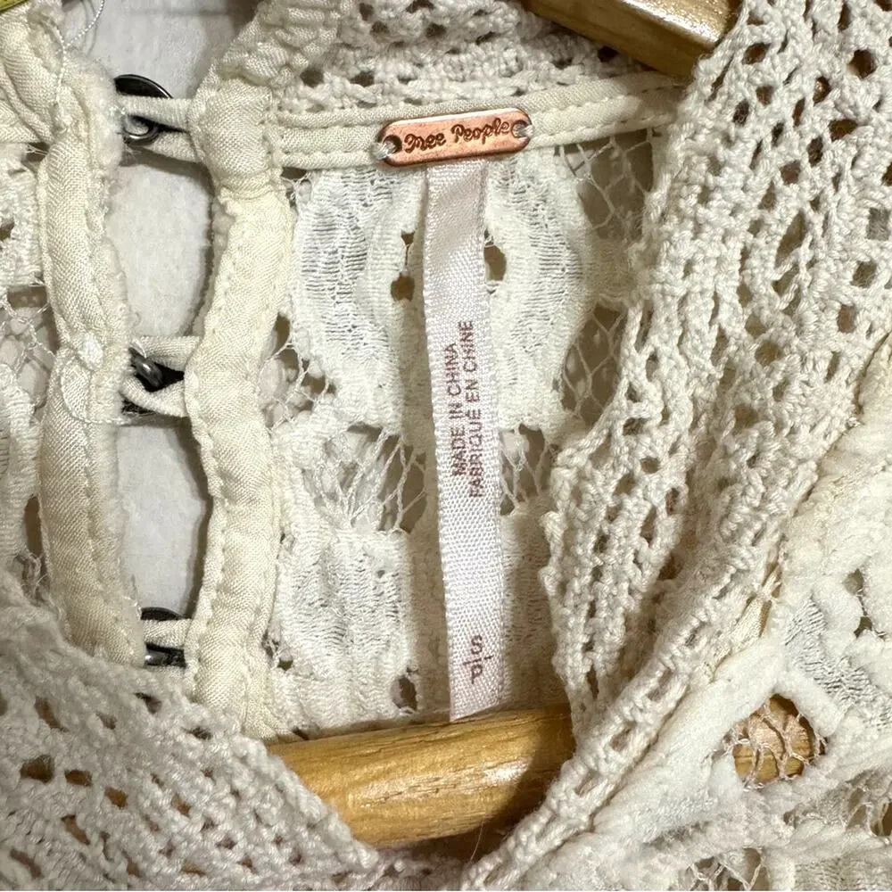 Free People Kiss and Bell Crochet Lace Top Ivory Size S
